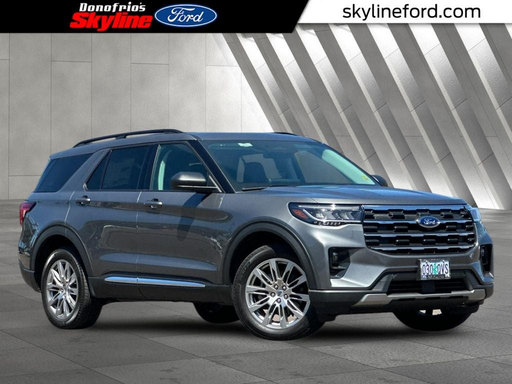 2025 Ford Explorer Active in Gray Metallic — front three-quarter view